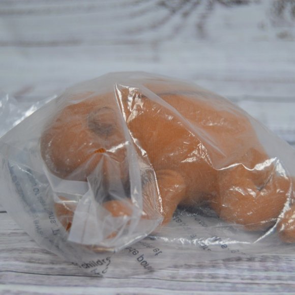 Harry Potter Chocolate Frog Plush Universal Studios The Wizarding World NEW - Picture 2 of 6